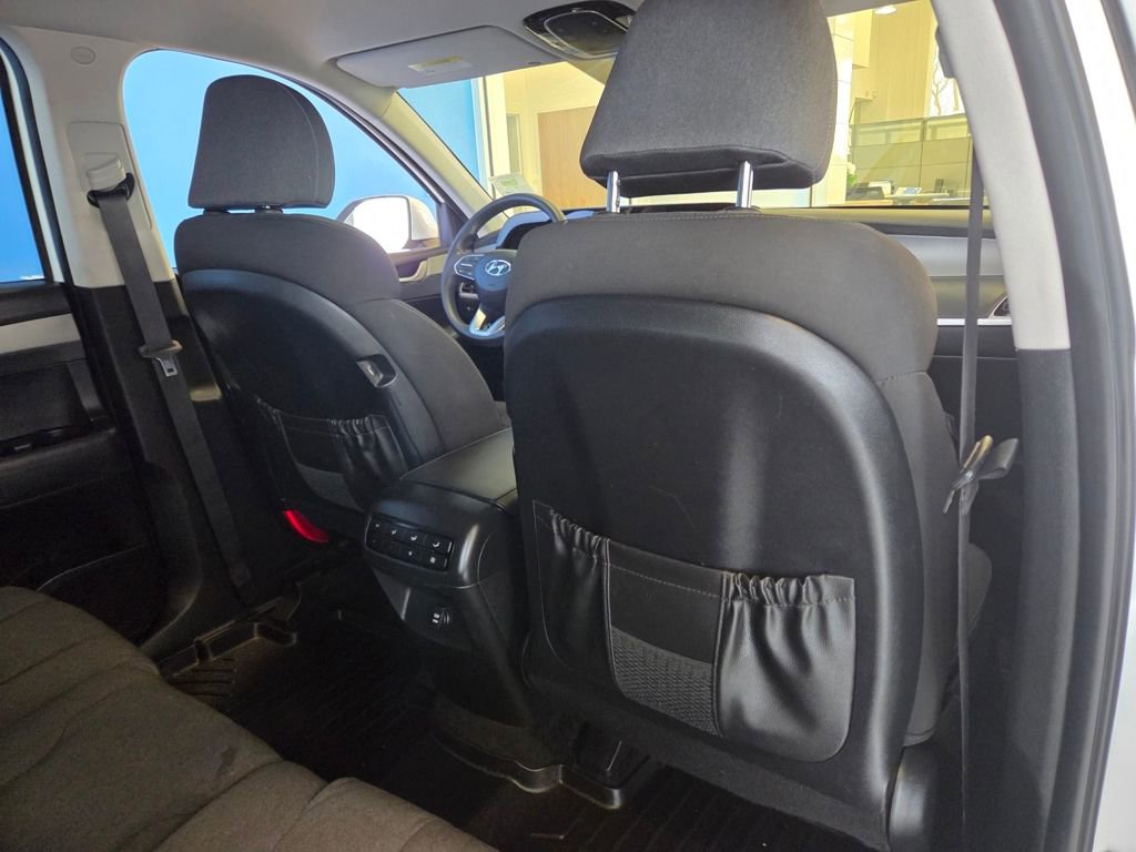 Used 2022 Hyundai Palisade SE image 32
