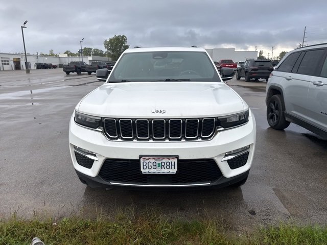 Used 2024 Jeep Grand Cherokee Limited 4xe image 2