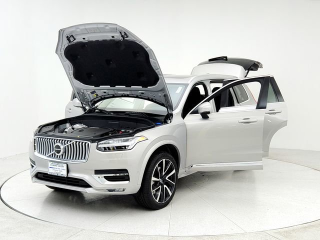 New 2025 Volvo XC90 B6 Plus w/ Protection Package Premier image 9