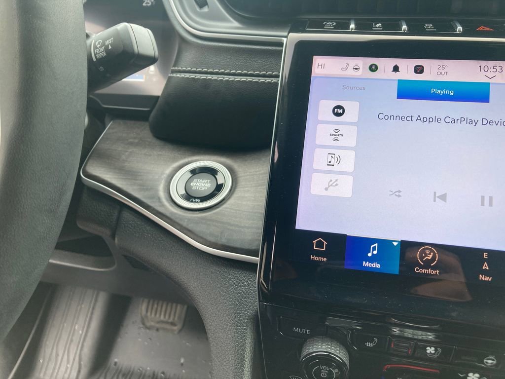 Used 2023 Jeep Grand Cherokee Limited w/ Luxury Tech Group II image 21