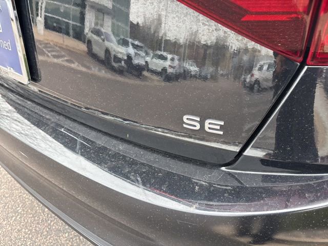Certified 2024 Volkswagen Jetta SE FWD image 7