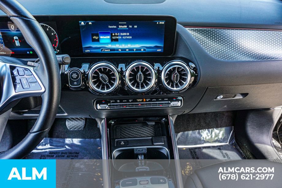 Used 2025 Mercedes-Benz GLA 250 image 39