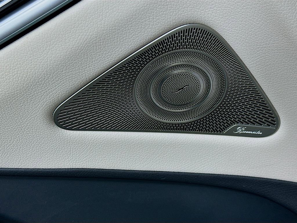 Used 2023 Mercedes-Benz S 500 4MATIC w/ Warmth & Comfort Package image 19