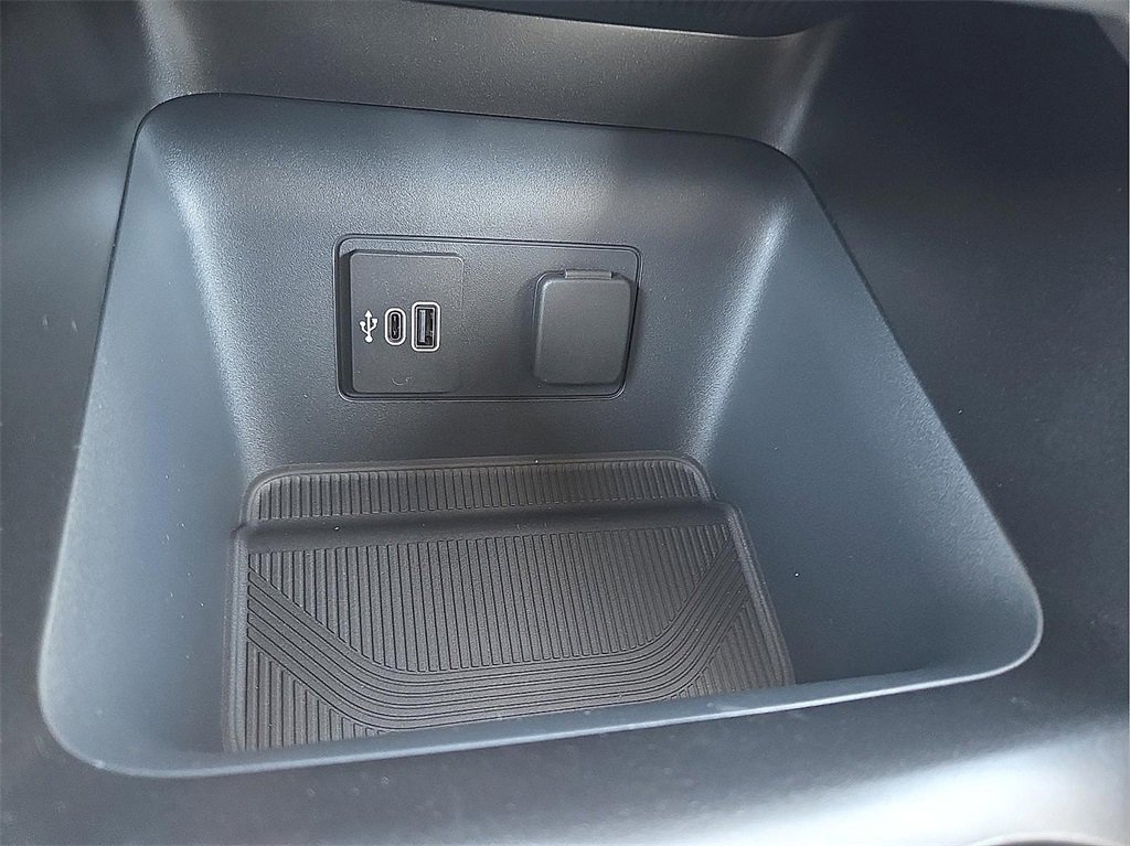 New 2026 Ford Explorer Active image 16