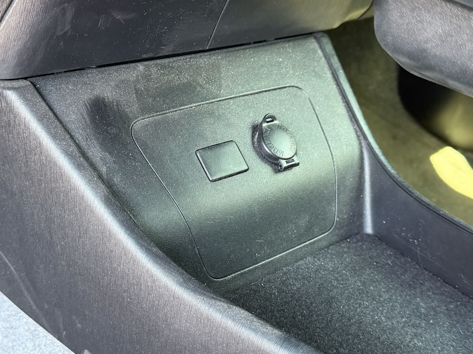 Used 2015 Toyota Prius Two FWD image 27