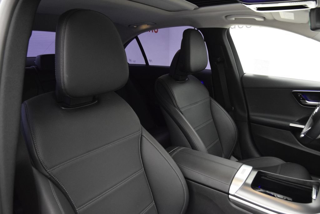 Certified 2023 Mercedes-Benz C 300 Sedan image 17