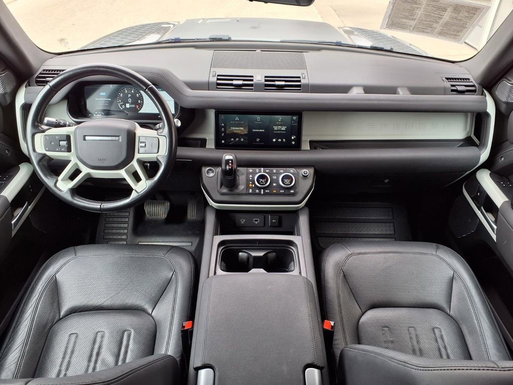Used 2022 Land Rover Defender 110 SE image 9