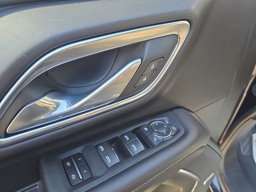 Used 2024 Chevrolet Tahoe Premier image 11