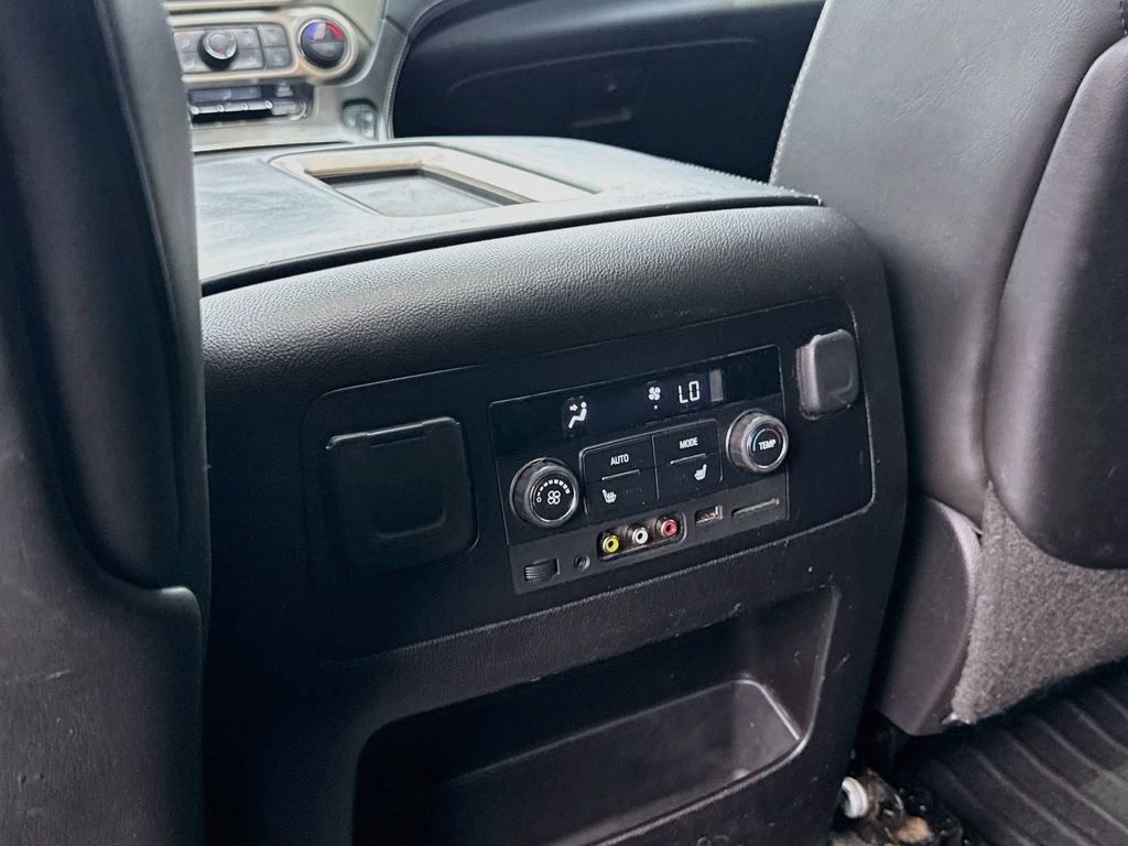 Used 2015 GMC Yukon Denali AWD/4WD image 26