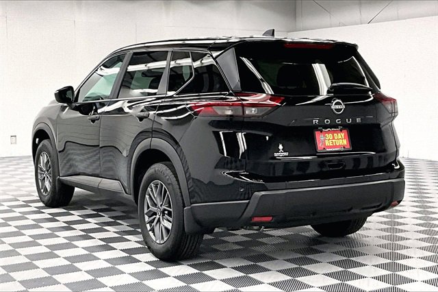 New 2025 Nissan Rogue S image 3