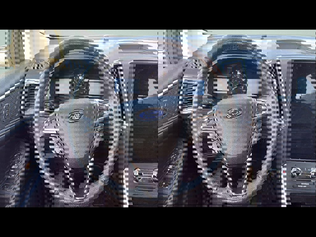 Used 2023 Ford Edge SEL w/ Convenience Package image 17