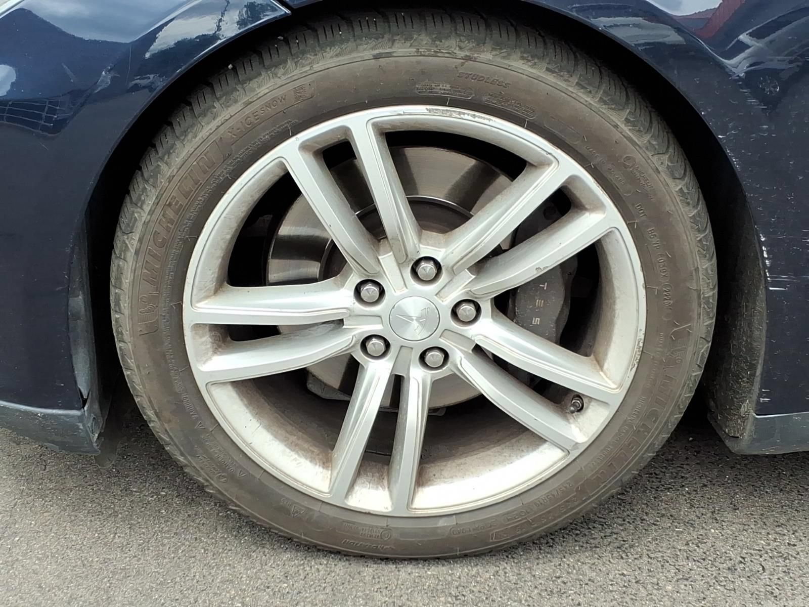 Used 2014 Tesla Model S 60 RWD image 9