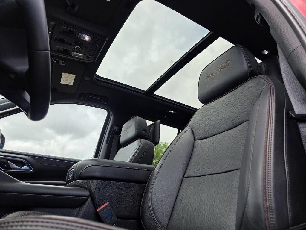 Certified 2024 Chevrolet Tahoe High Country w/ Premium Package 2 image 18