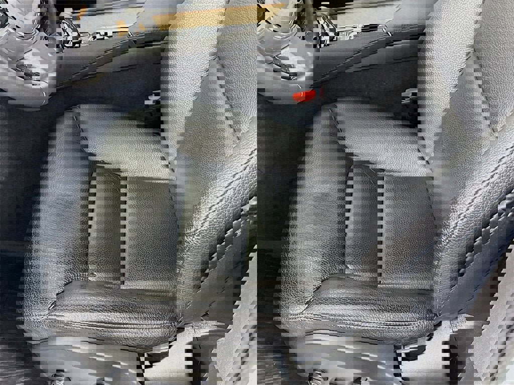 Used 2022 Volvo XC90 T8 Inscription Expression w/ Protection Package Premier image 13