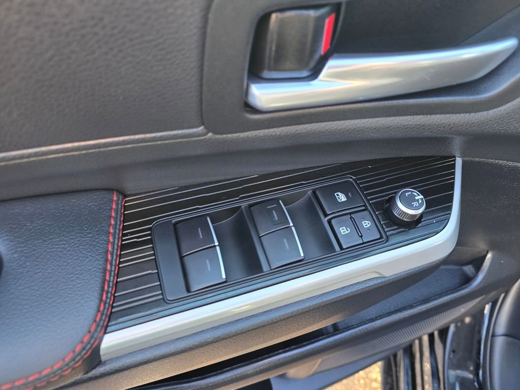 Certified 2025 Toyota Sienna XSE w/ XSE Plus Package image 20