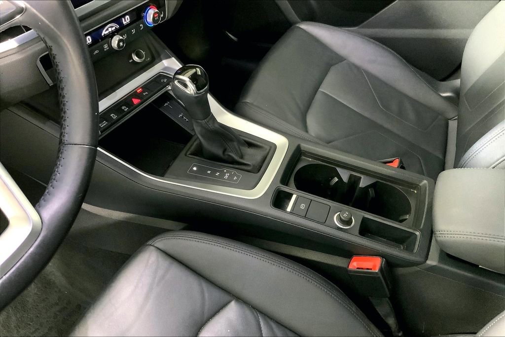 Used 2020 Audi Q3 2.0T Premium w/ Convenience Package image 17