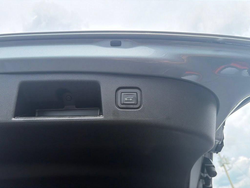 Used 2024 Chevrolet Blazer EV LT AWD/4WD image 39