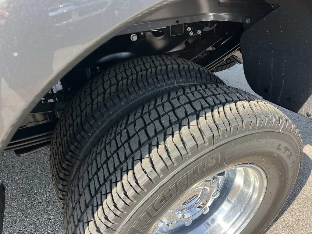 New 2027 Ford F350 Platinum AWD/4WD image 14