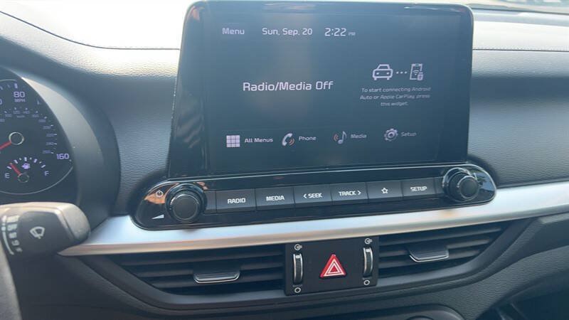 Used 2024 Kia Forte LXS FWD image 11