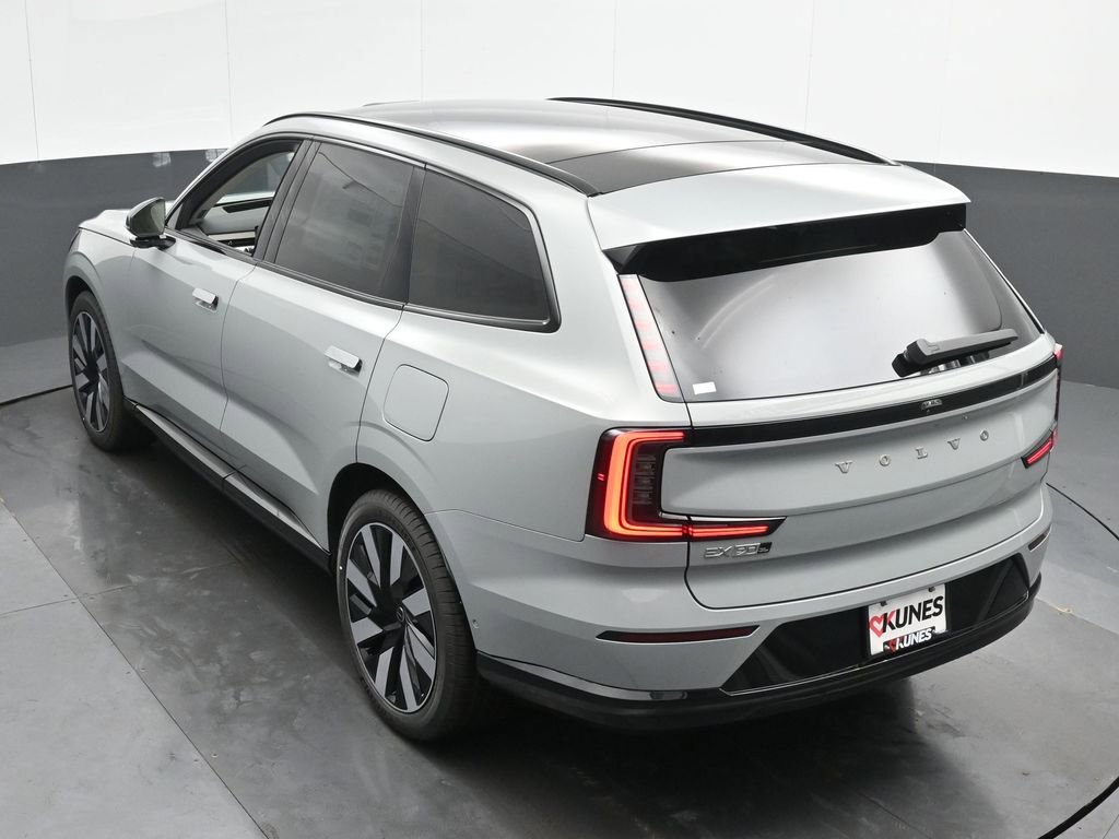 New 2025 Volvo EX90 Ultra image 40