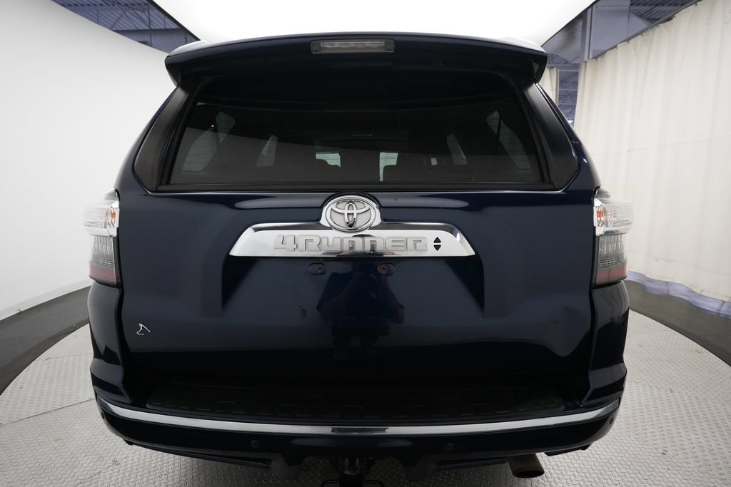 Used 2016 Toyota 4Runner Limited AWD/4WD image 27