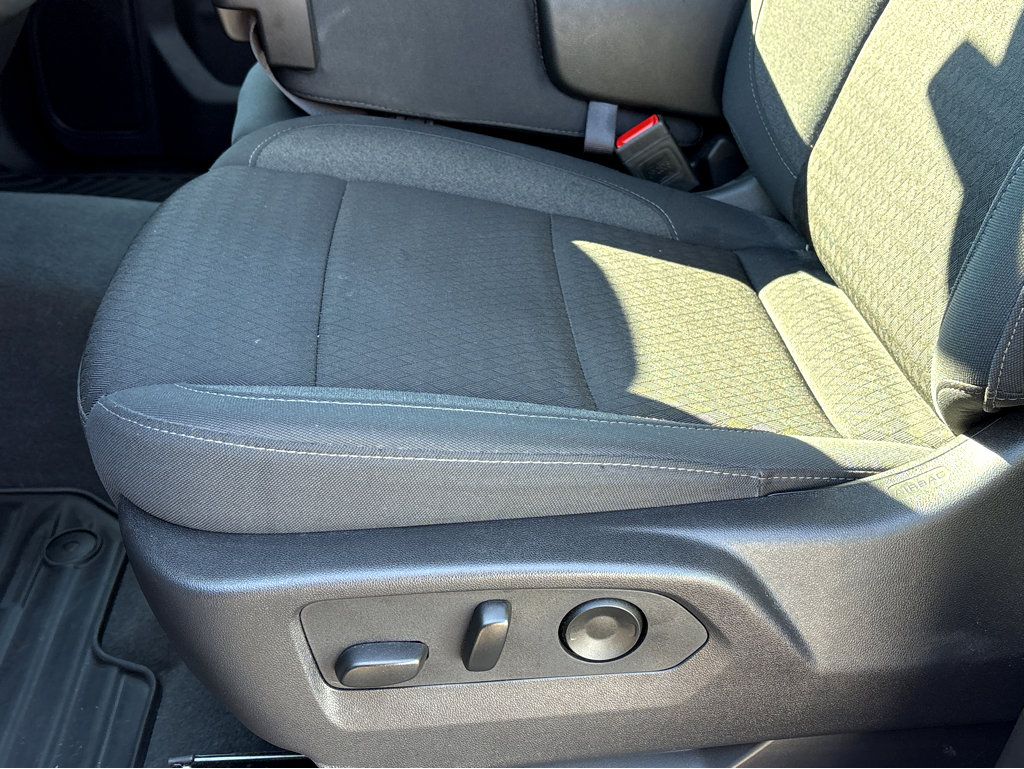 Used 2025 Chevrolet Silverado 1500 Custom image 20