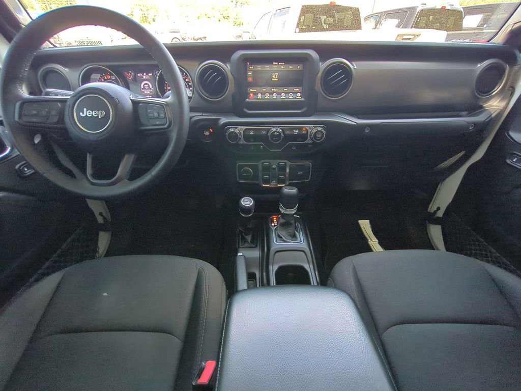 Used 2023 Jeep Gladiator Sport AWD/4WD image 18