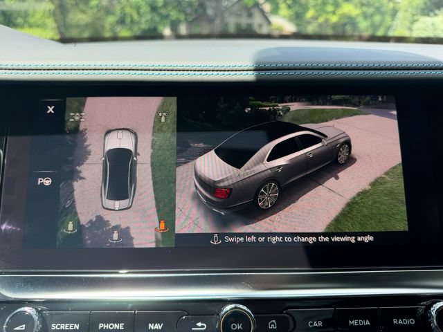 Used 2025 Bentley Flying Spur Plug-In Hybrid AWD/4WD image 38