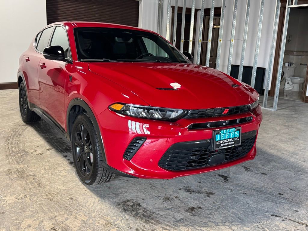 Used 2024 Dodge Hornet R/T w/ Tech Pack w/o Parking image 3