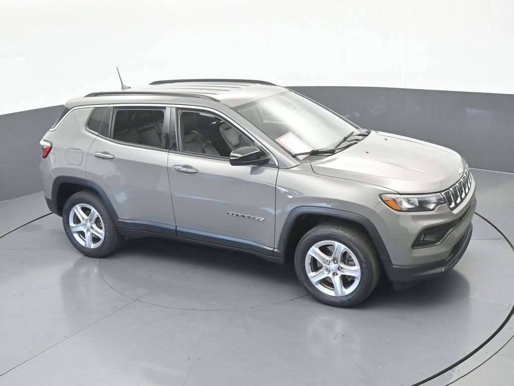 Used 2023 Jeep Compass Latitude AWD/4WD image 49