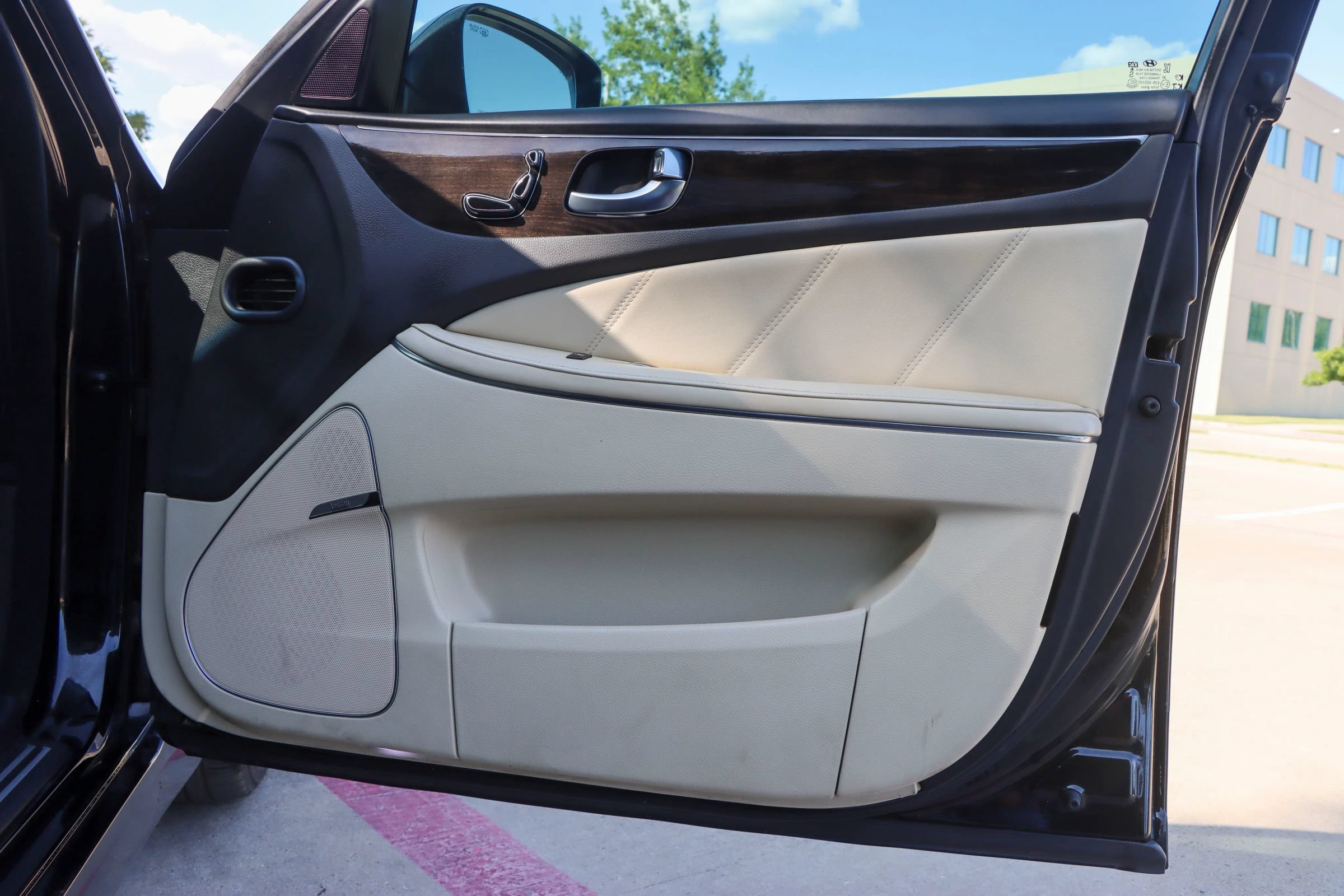 Used 2016 Hyundai Equus Ultimate RWD image 10
