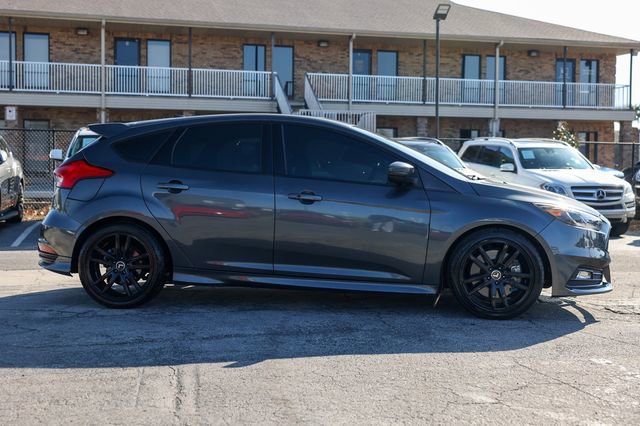 Used 2016 Ford Focus ST FWD image 18