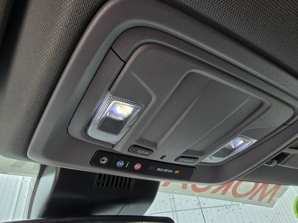 Used 2024 Chevrolet Silverado 2500 LTZ image 34