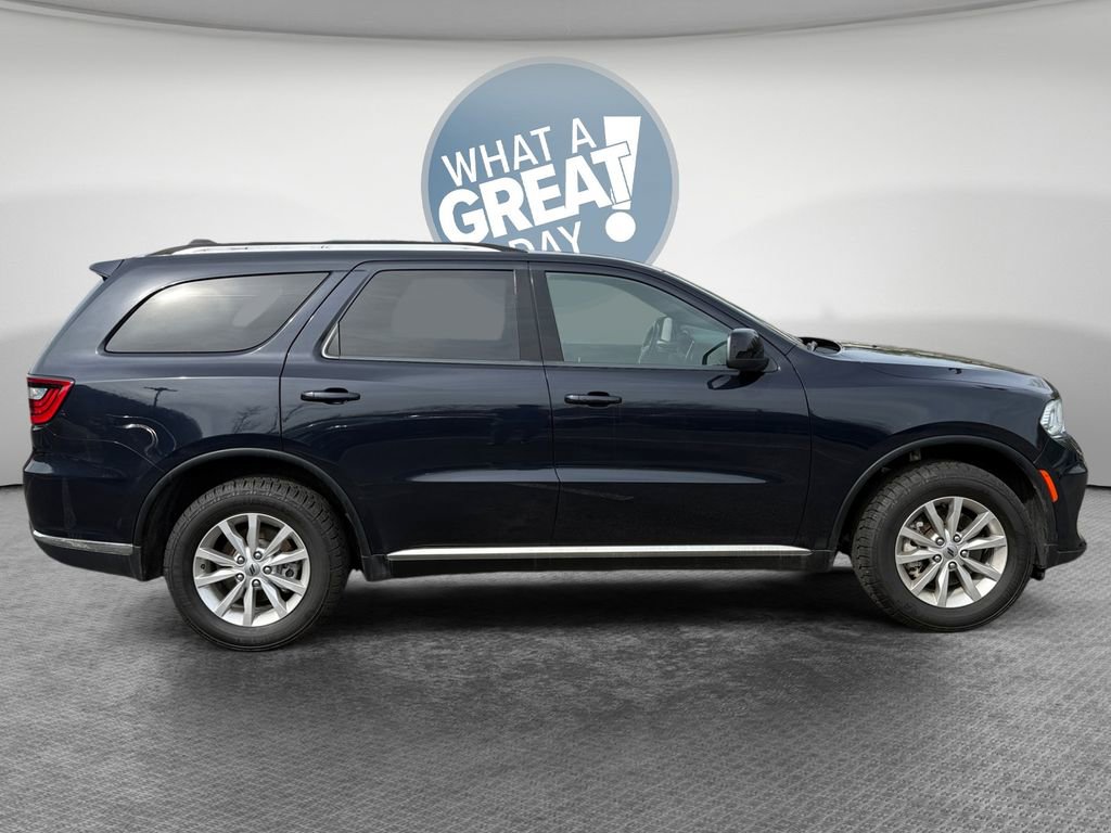 Used 2024 Dodge Durango SXT image 2