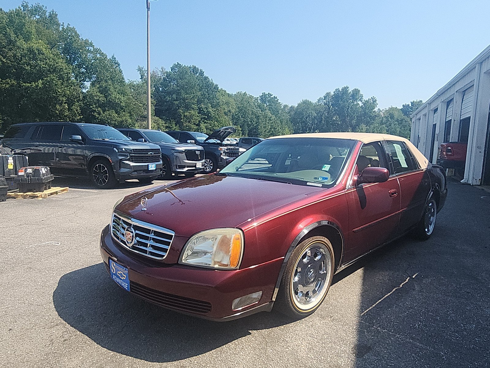 Used 2002 Cadillac De Ville w/ Comfort/Convenience Pkg