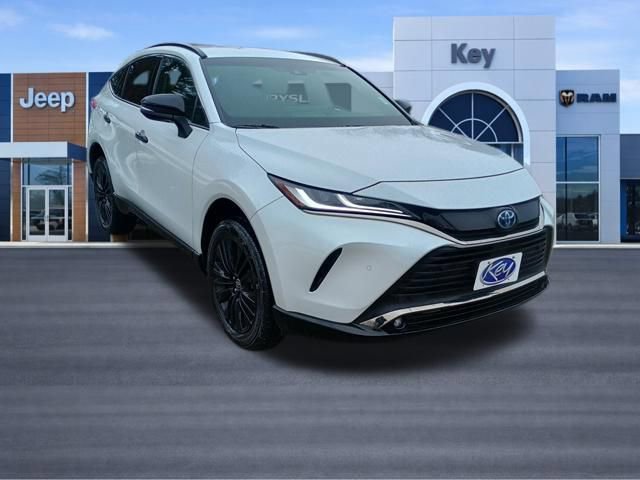 Used 2024 Toyota Venza Nightshade AWD/4WD image 8