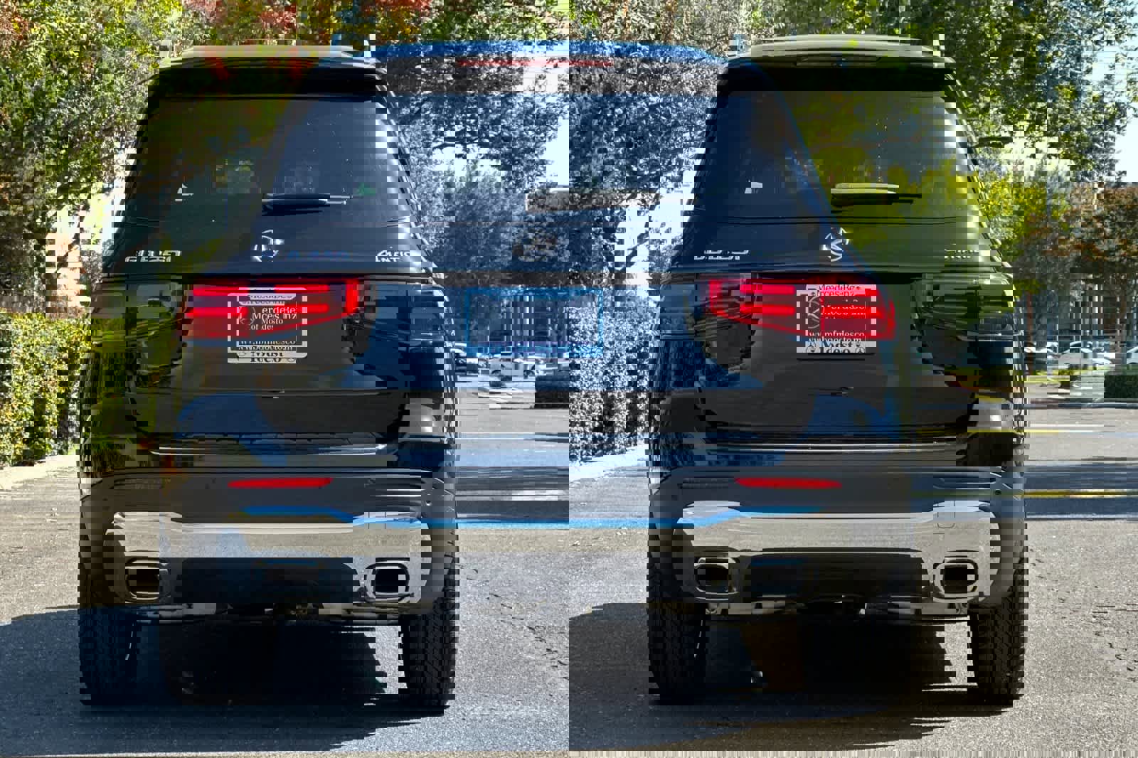 New 2025 Mercedes-Benz GLB 250 4MATIC image 4