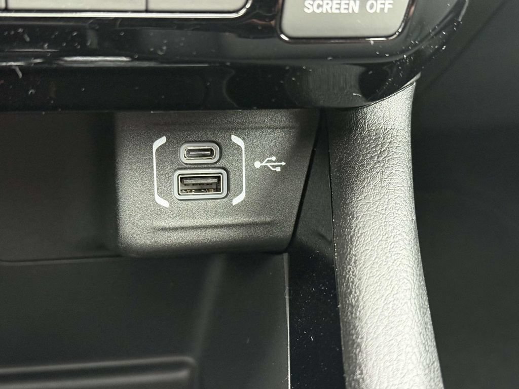 New 2026 Jeep Compass Limited w/ Sun, Sound & Navigation Group AWD/4WD image 30