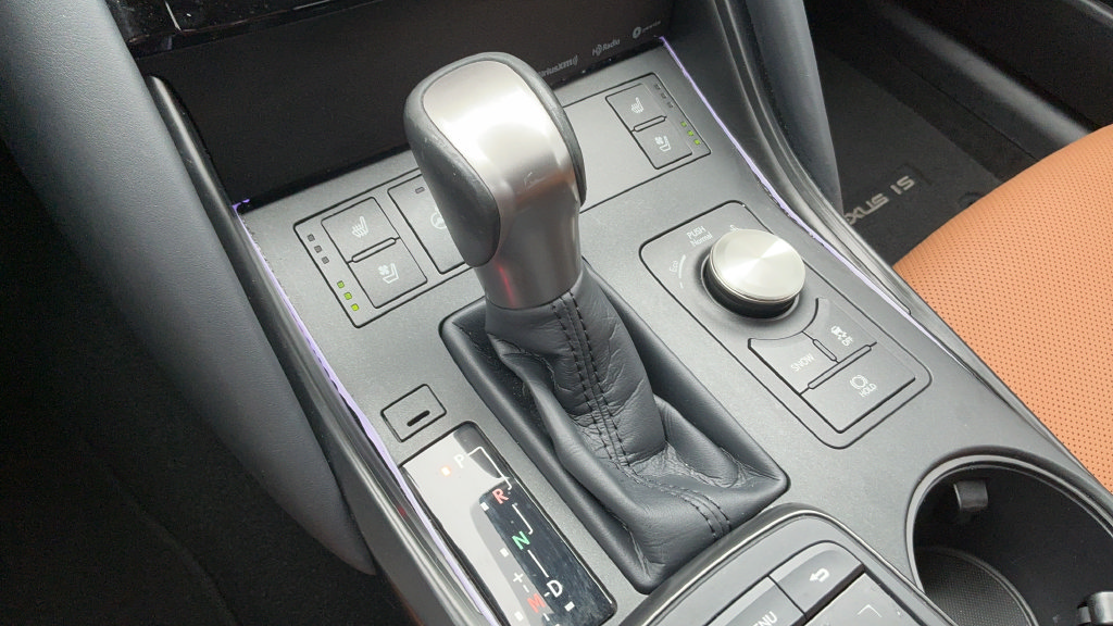 Used 2024 Lexus IS 300 w/ Comfort Package RWD image 15