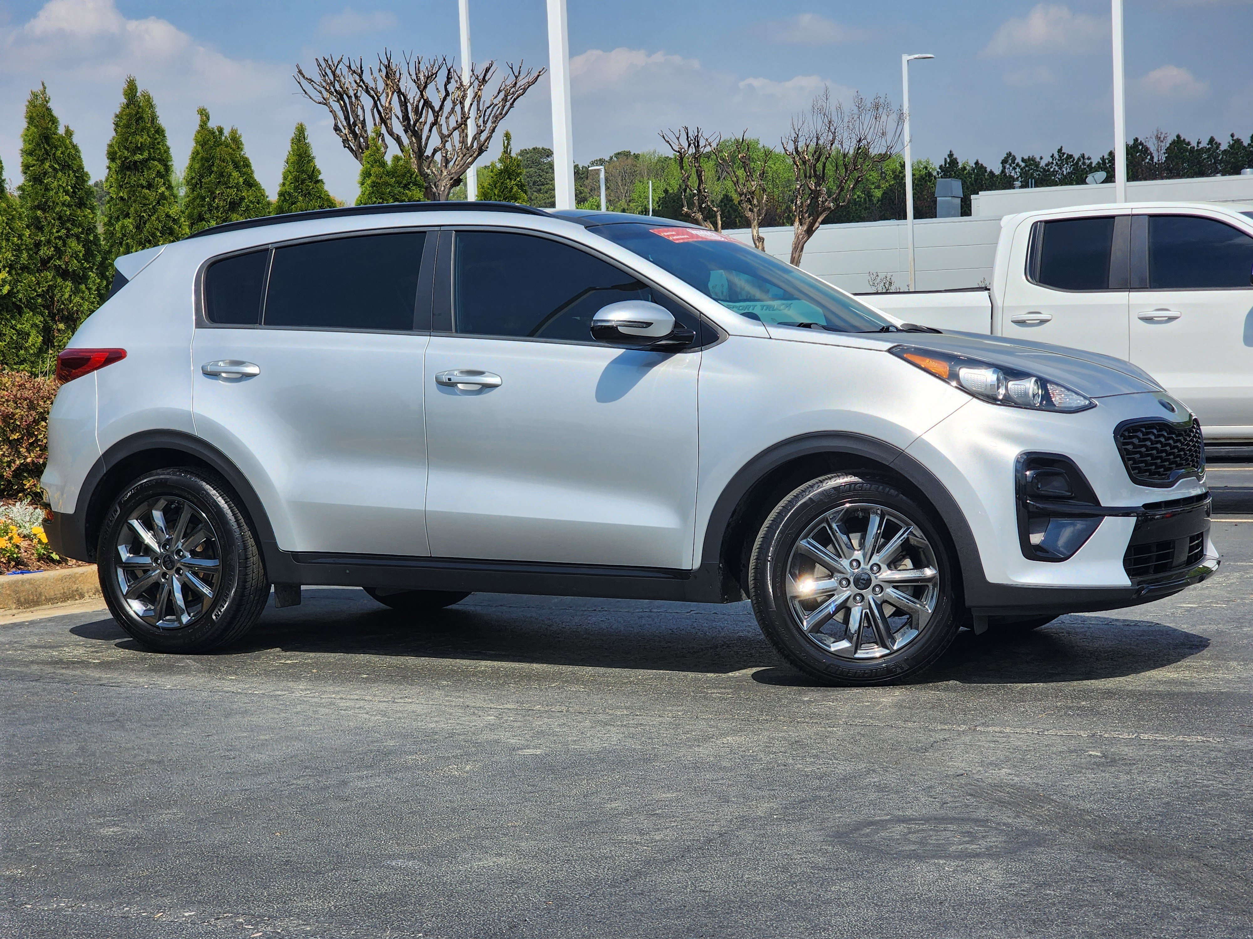 Used 2021 Kia Sportage S w/ S FWD Premium Package image 3