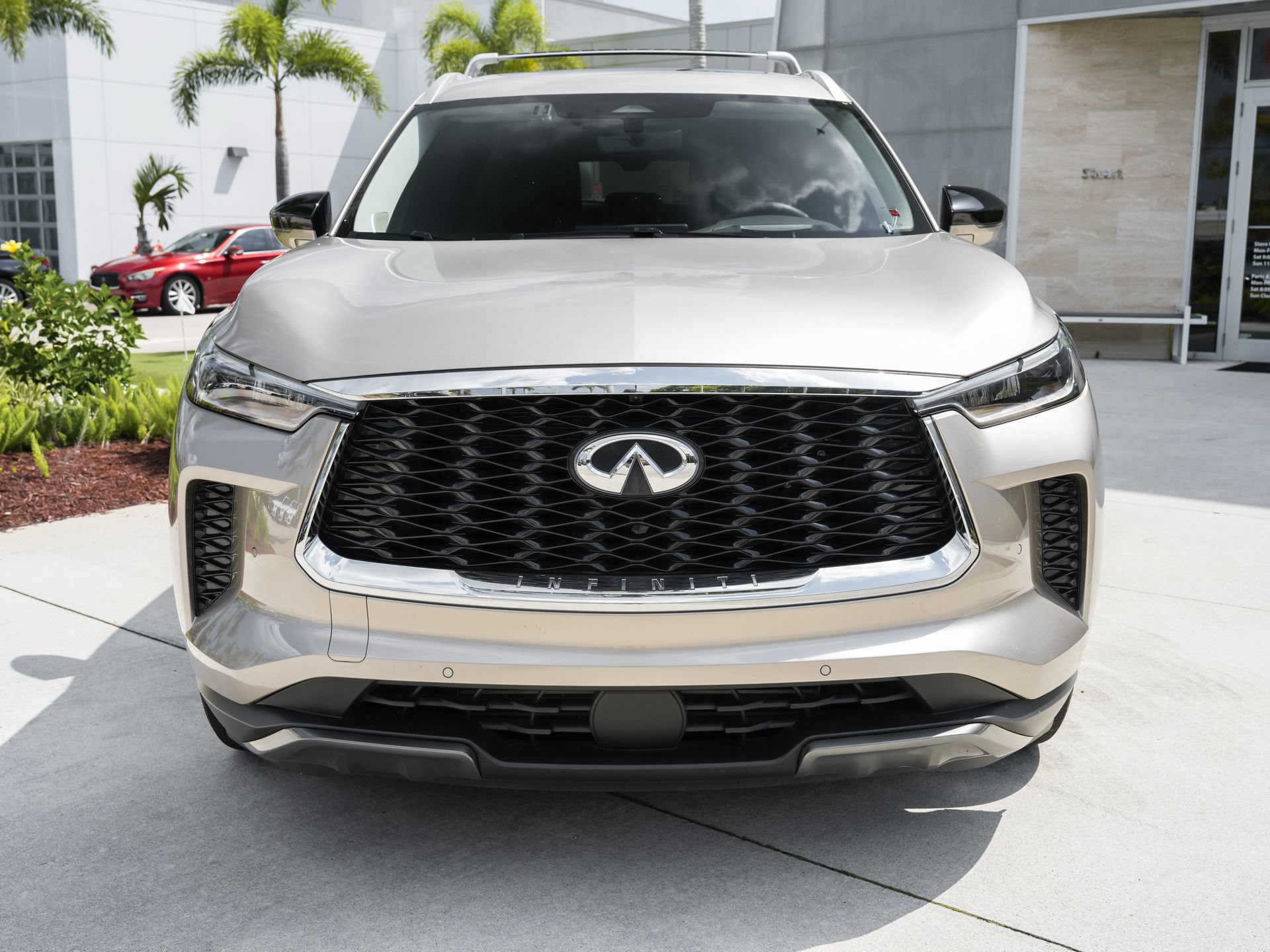Used 2025 INFINITI QX60 Sensory w/ Vision Package AWD/4WD image 6