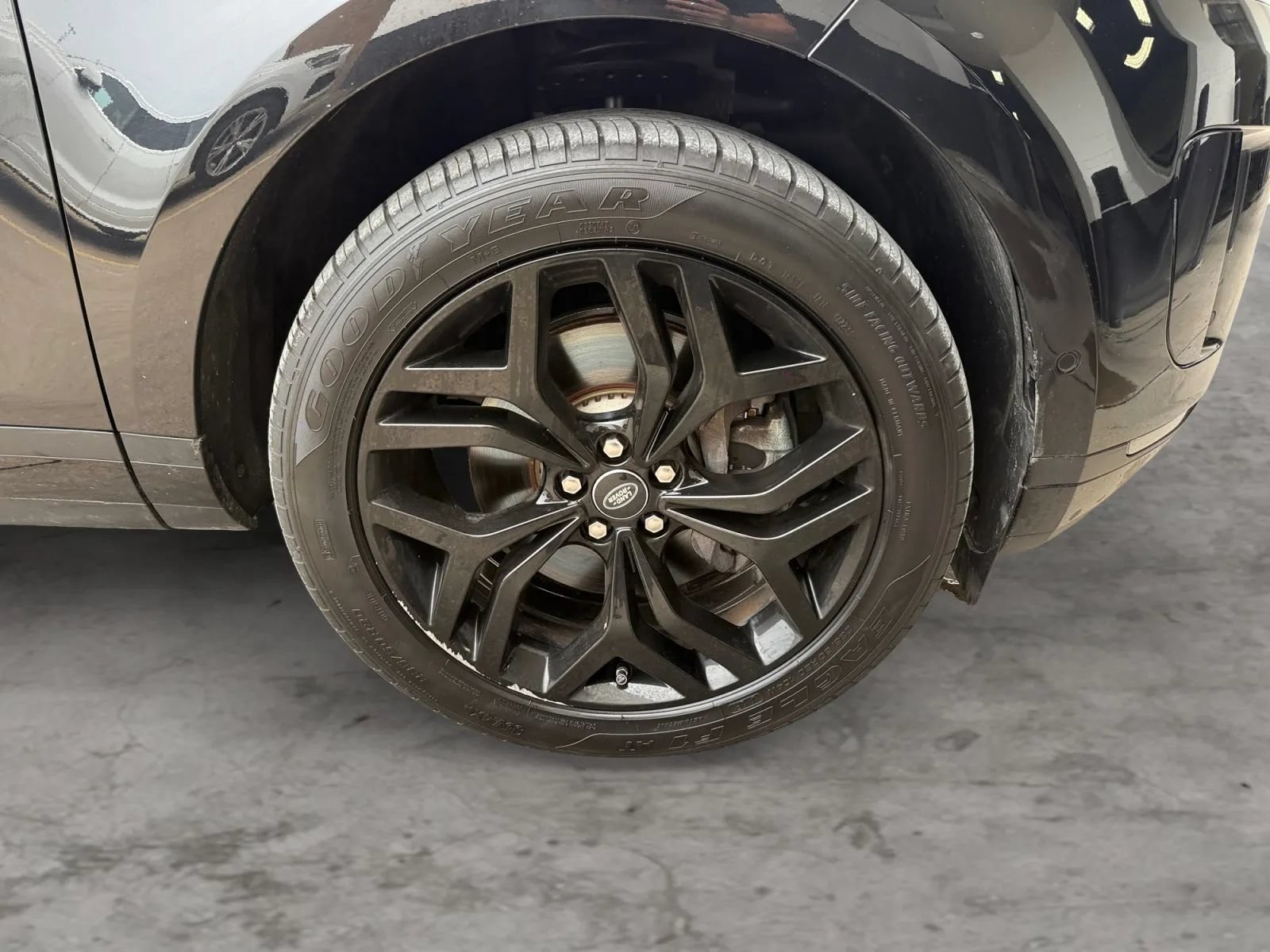 Used 2020 Land Rover Range Rover Evoque SE AWD/4WD image 46