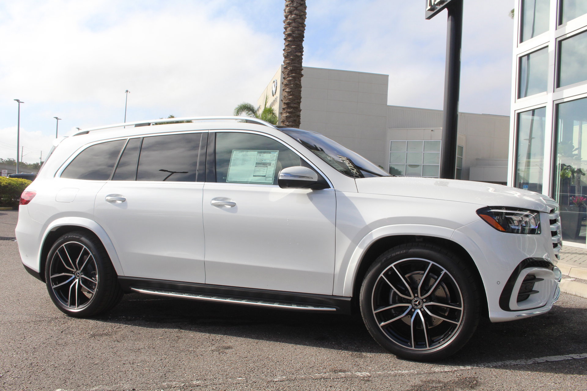 New 2026 Mercedes-Benz GLS 580 4MATIC image 9