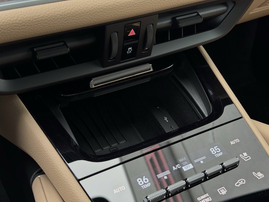 New 2025 Porsche Cayenne E-Hybrid image 35