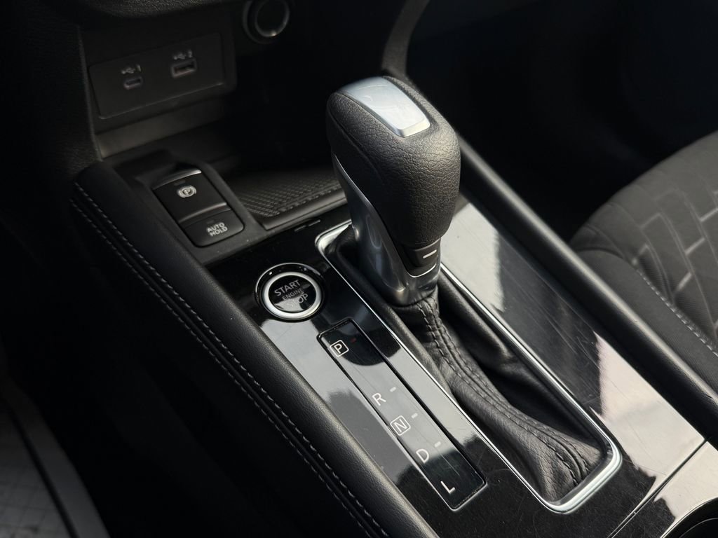 Used 2023 Nissan Kicks SV image 20