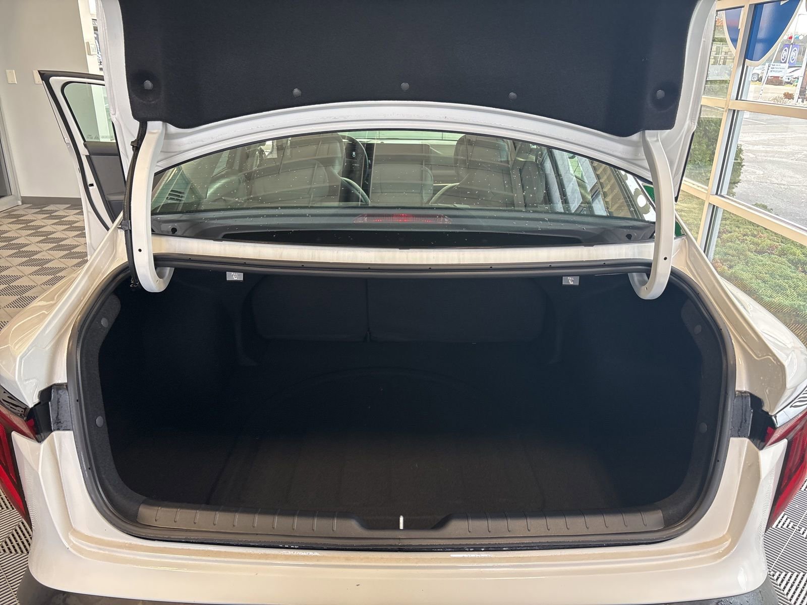 New 2025 Kia K4 EX image 12