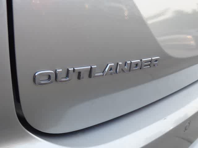 Used 2024 Mitsubishi Outlander SE AWD/4WD image 45