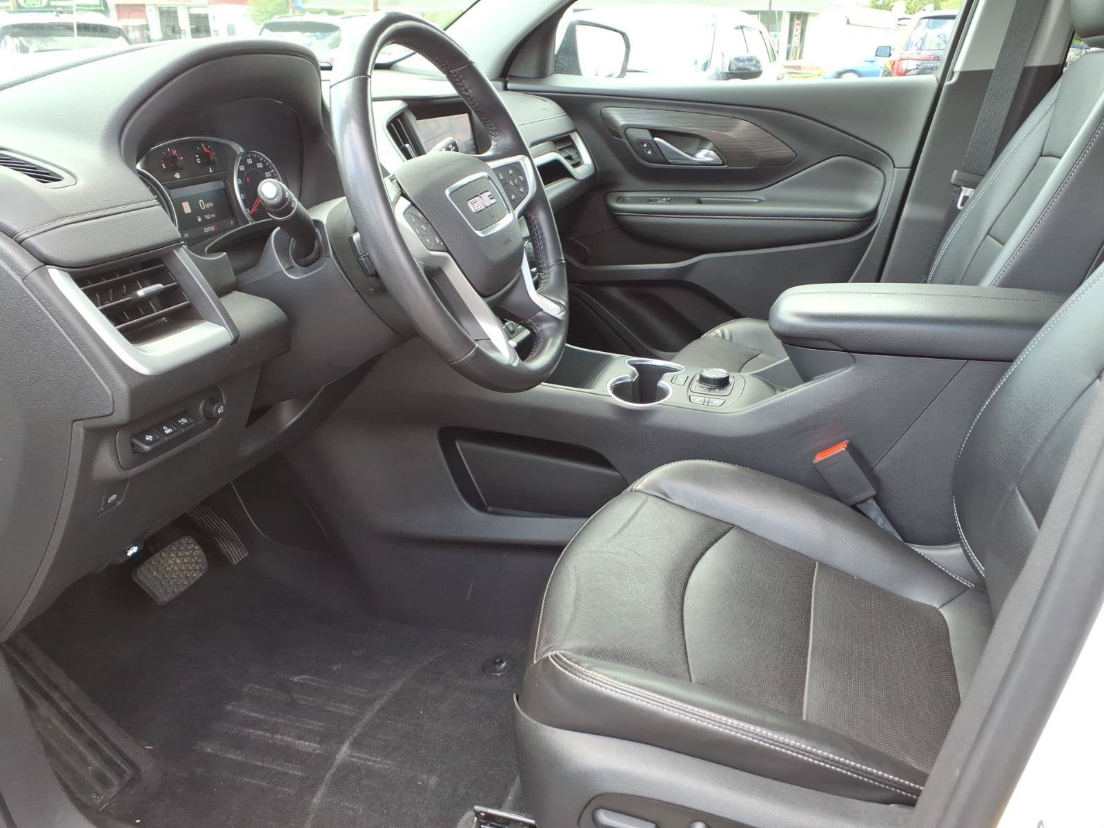 Certified 2022 GMC Terrain SLT w/ Infotainment Package II AWD/4WD image 11