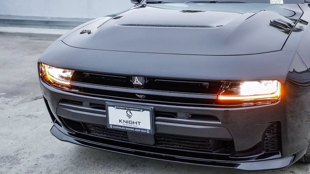 New 2026 Dodge Charger R/T w/ Blacktop Package AWD/4WD image 6