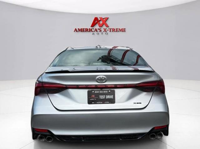 Used 2019 Toyota Avalon XSE FWD image 4
